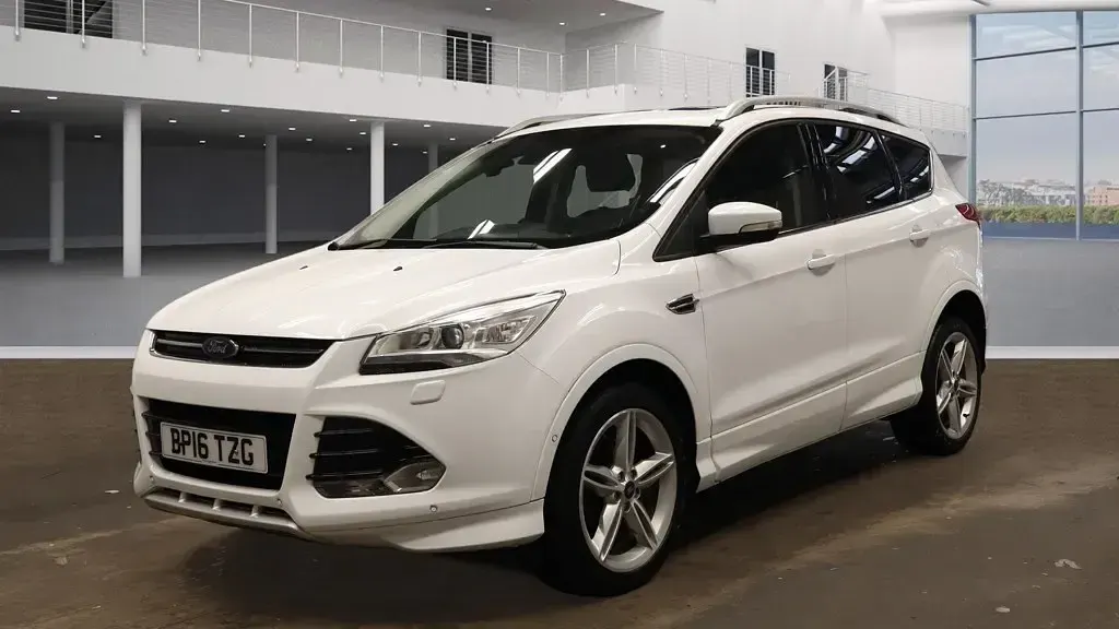 Used Ford Kuga Titanium X 150 HP (110 kW) 2016 Frozen white SUV