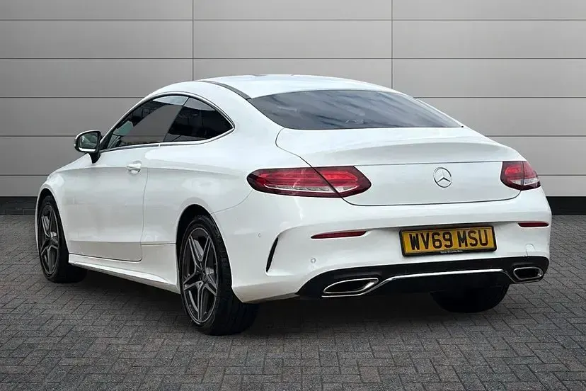 Used Mercedes C200 AMG line 195 HP (143 kW) 2019 Polar white Coupe