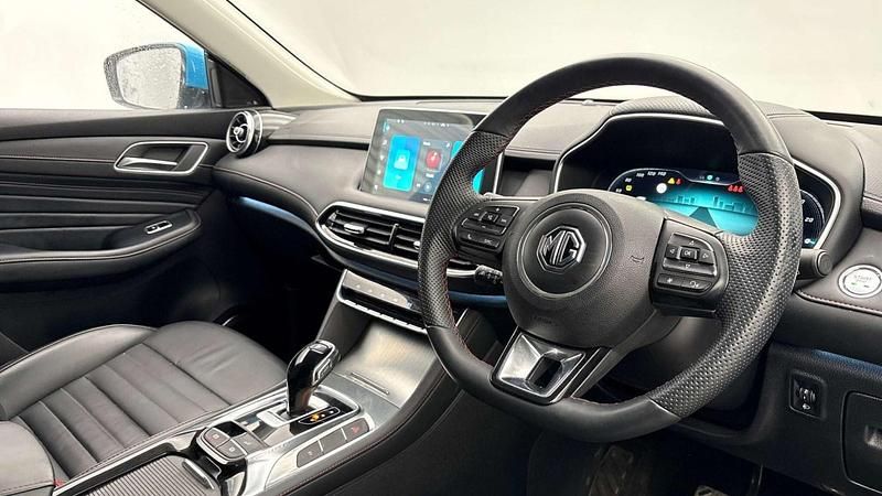 Used MG HS Trophy 2024 Blue SUV