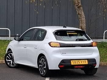 Used Peugeot 208 Style 101 HP (74 kW) 2025 White Hatchback