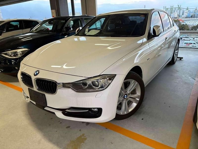 Used BMW 320 Sport Line 2015 White Sedan