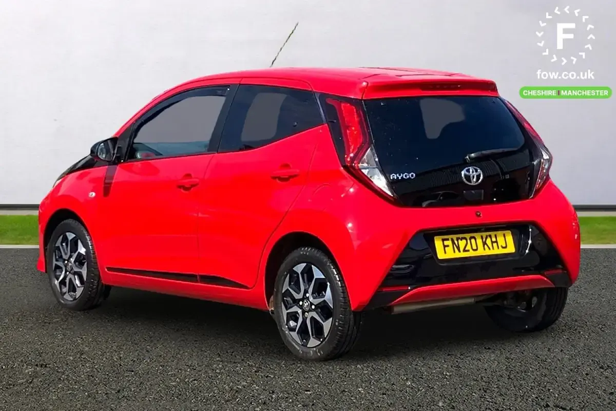 Used Toyota Aygo Trend 72 HP (52 kW) 2020 Red Hatchback