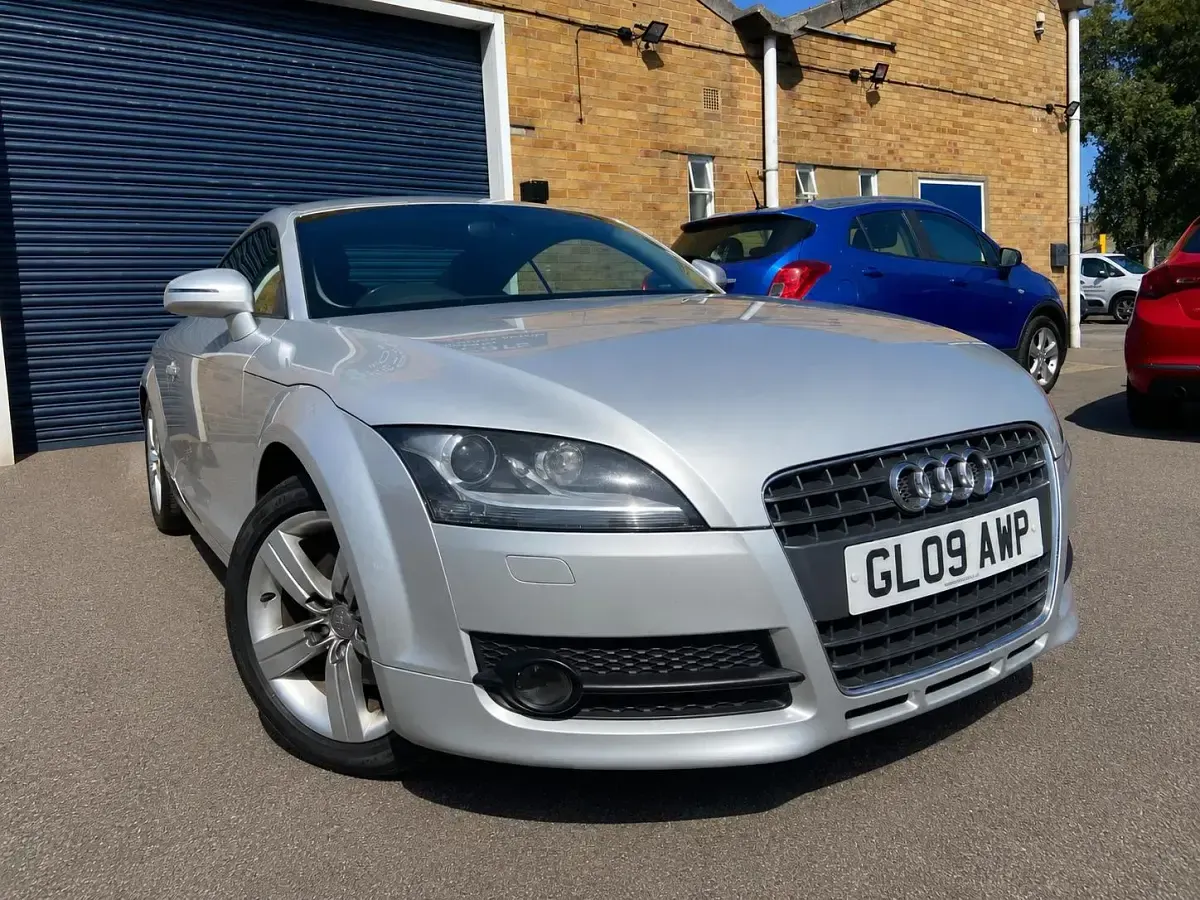 Used Audi TT Comfort 200 HP (147 kW) 2009 Silver Coupe