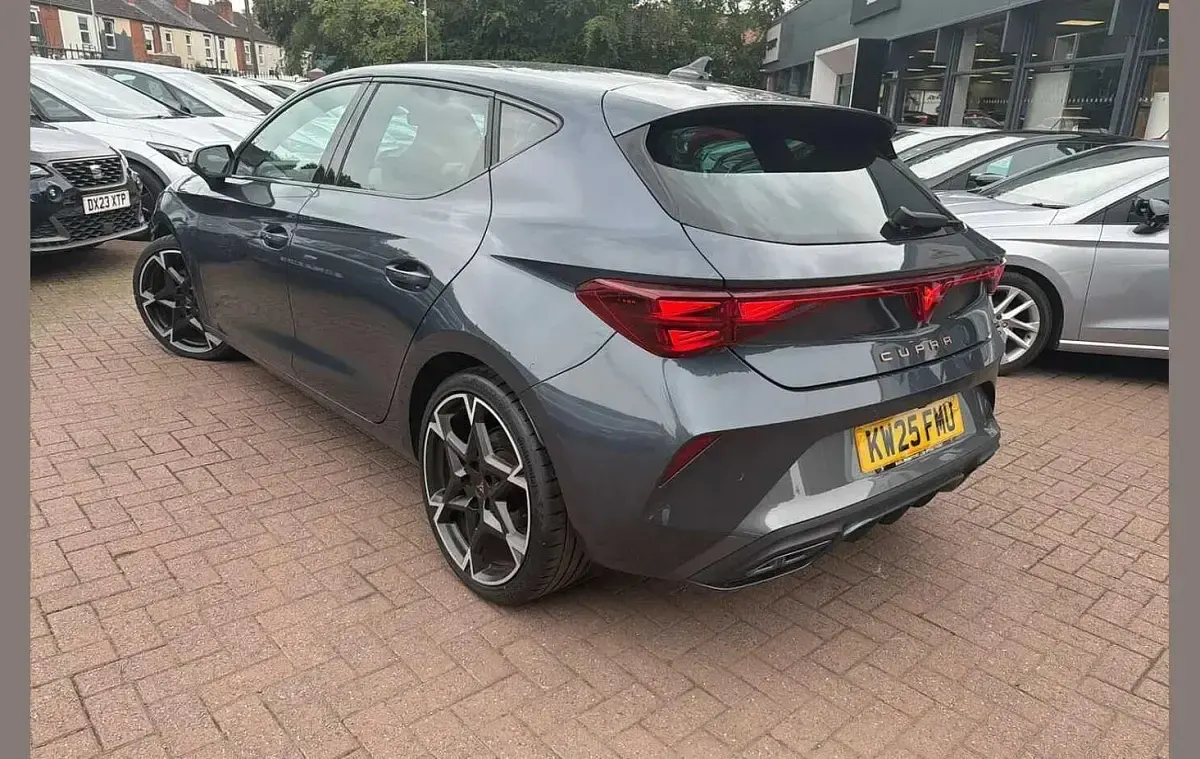 Used Cupra Leon 150 HP (110 kW) 2025 Grey Hatchback