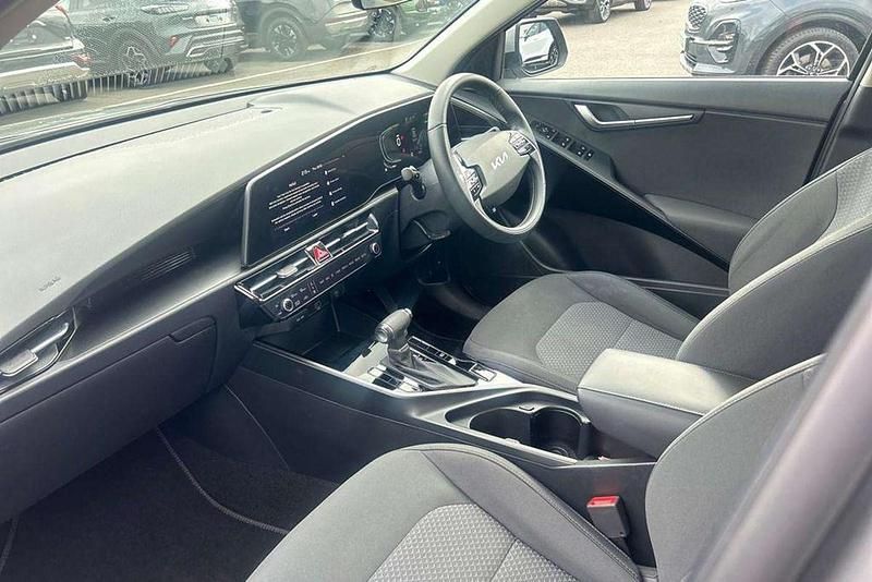 Used Kia Niro 127 HP (93 kW) 2024 Grey SUV