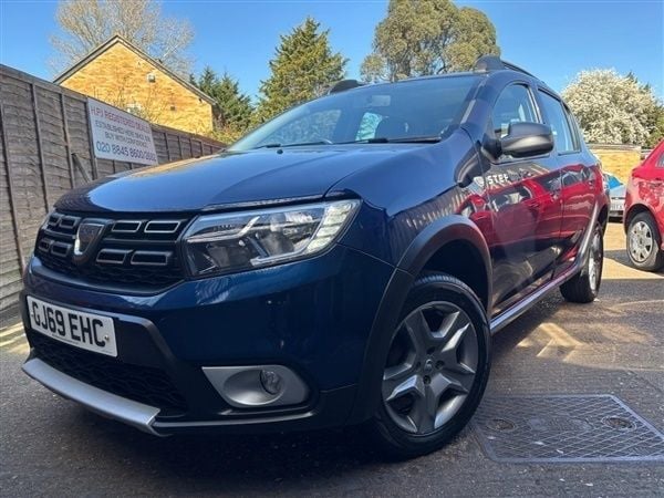 Ocean blue Used 2019 Dacia Sandero Comfort Hatchback | £5,695 (Fair price) - Image 1/1