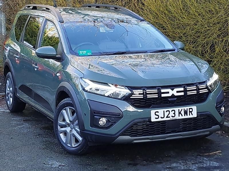 Green Used 2023 Dacia Jogger Expression MPV | £15,998 (Fair price) - Image 1/4