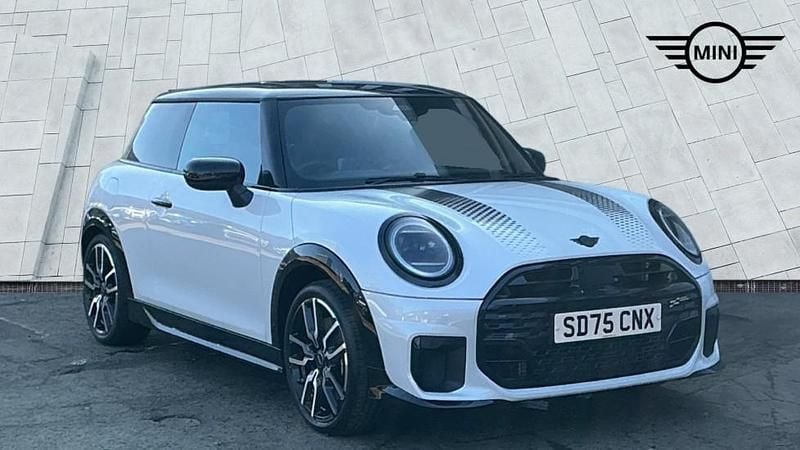 Usado Mini Cooper Hatch 113 kW (154 HP) 2025 Branco Citadino