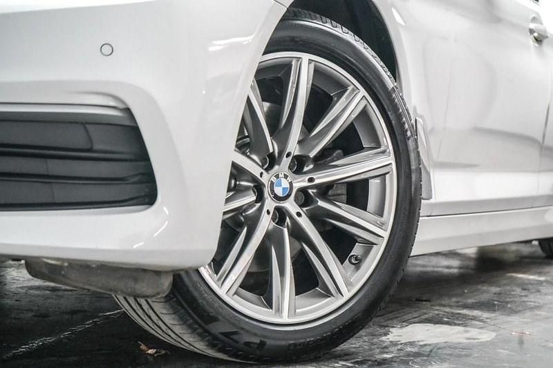 Used BMW 520 Comfort Edition 190 HP (139 kW) 2019 White Estate