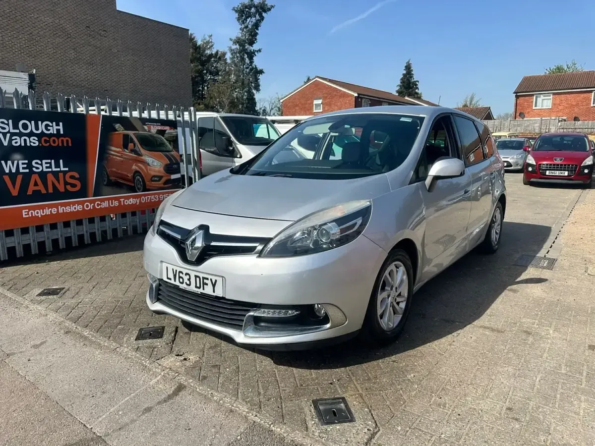 Usado Renault Grand Scénic III Dynamique 2013 Prateado Monovolume