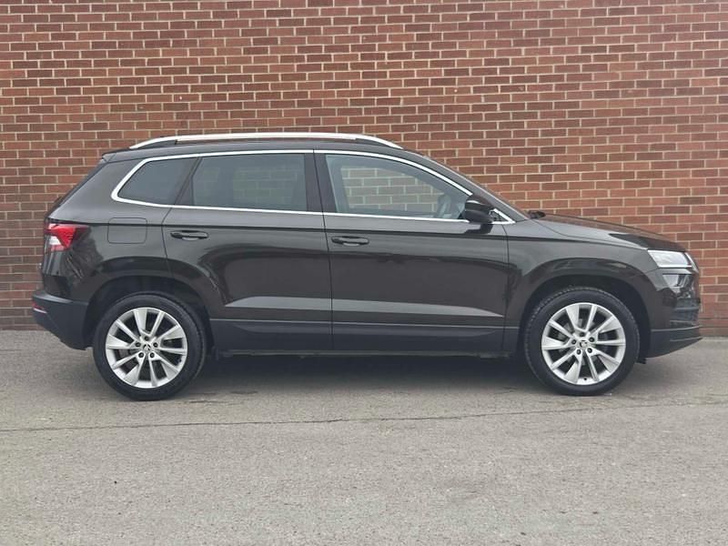 Usado Skoda Karoq SE L 110 CV (80 kW) 2019 Marrón SUV