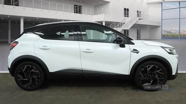Used Renault Captur Esprit Alpine 143 HP (105 kW) 2024 White/black SUV