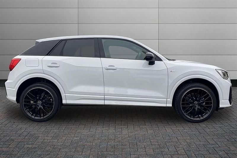 New Audi Q2 Black Edition 116 HP (85 kW) 2025 Glacier white SUV