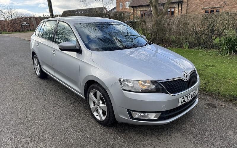 Used Skoda Rapid SE 90 HP (66 kW) 2016 Silver Hatchback