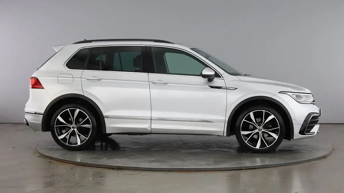 Used VW Tiguan R-line 150 HP (110 kW) 2022 Silver SUV