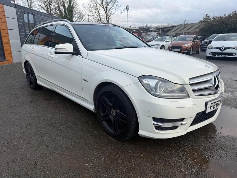 Used Mercedes C350 2011 White Estate
