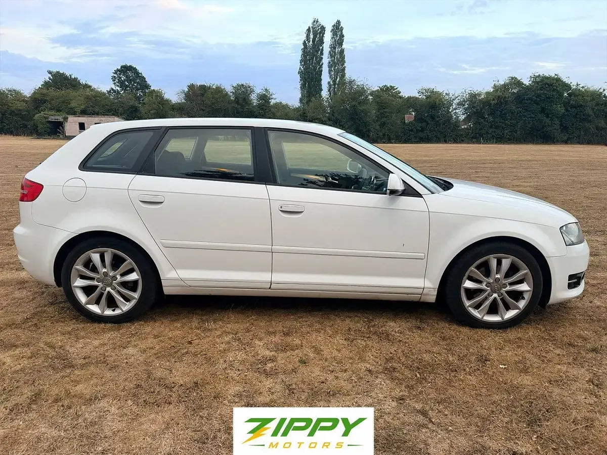 Used Audi A3 Sport 138 HP (101 kW) 2011 White Hatchback