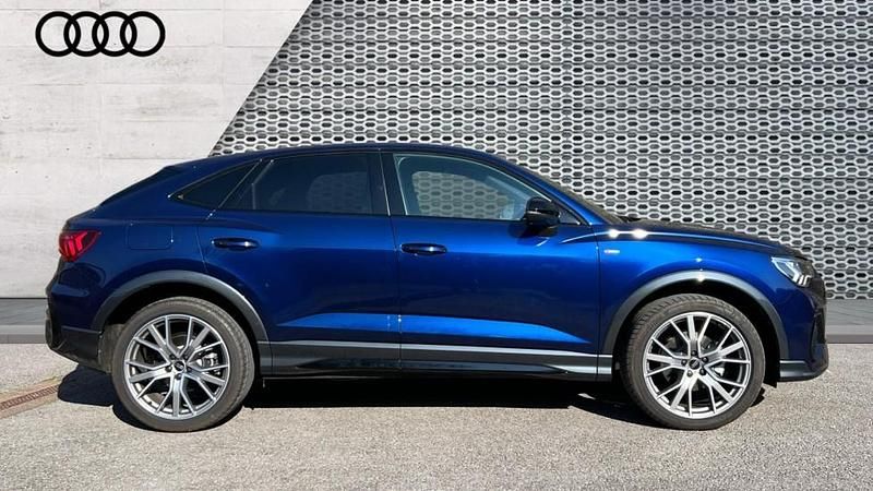 Used Audi Q3 Black Edition 150 HP (110 kW) 2025 Blue SUV