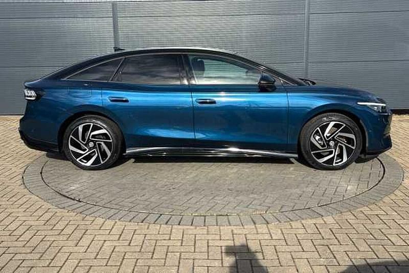 Used VW ID.7 Pro 210 kW (286 HP) 2025 Blue Hatchback