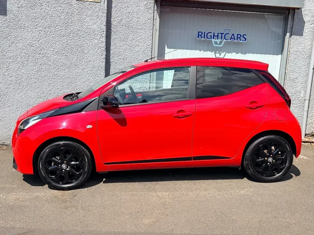 Used Toyota Aygo Trend 2019 Red Hatchback