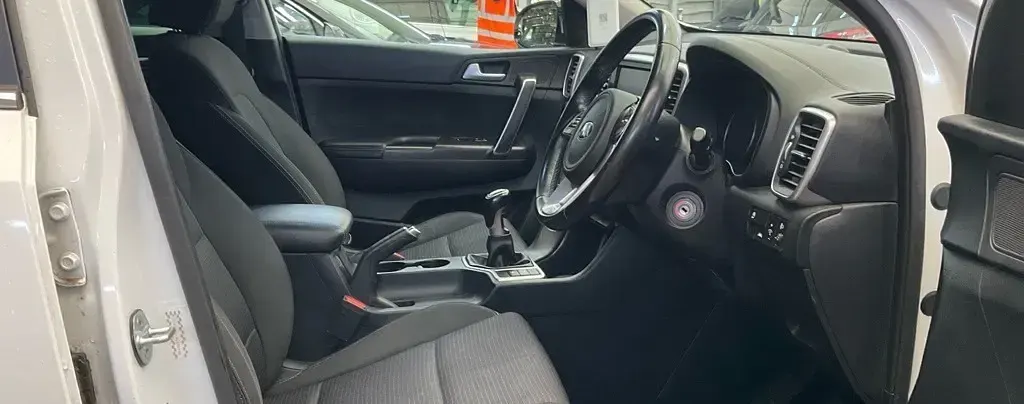 Used Kia Sportage 134 HP (98 kW) 2019 White SUV