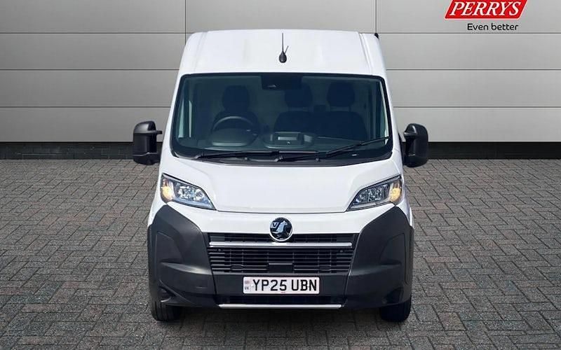 New Vauxhall Movano 140 HP (102 kW) 2025 MPV