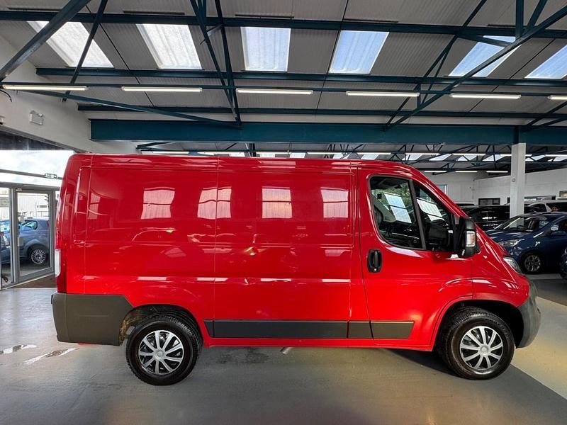 Red Used 2016 Citroën Relay Van | £7,990 (Fair price) - Image 1/4