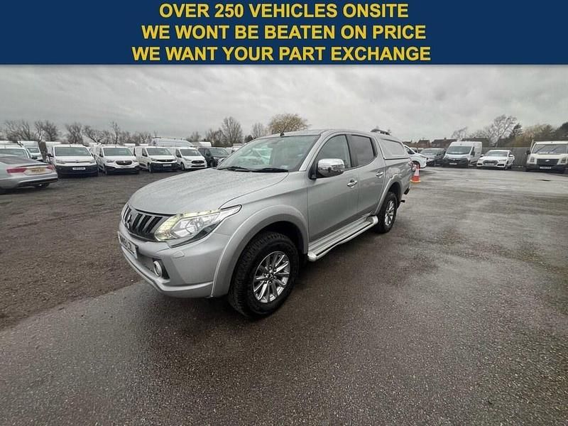 Used Mitsubishi L200 178 HP (130 kW) 2019 Silver Pickup