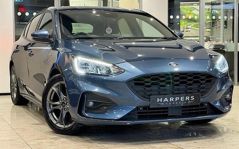 Used 2020 Ford Focus ST-Line Hatchback | £10,250 (Fair price) - Image 1/4
