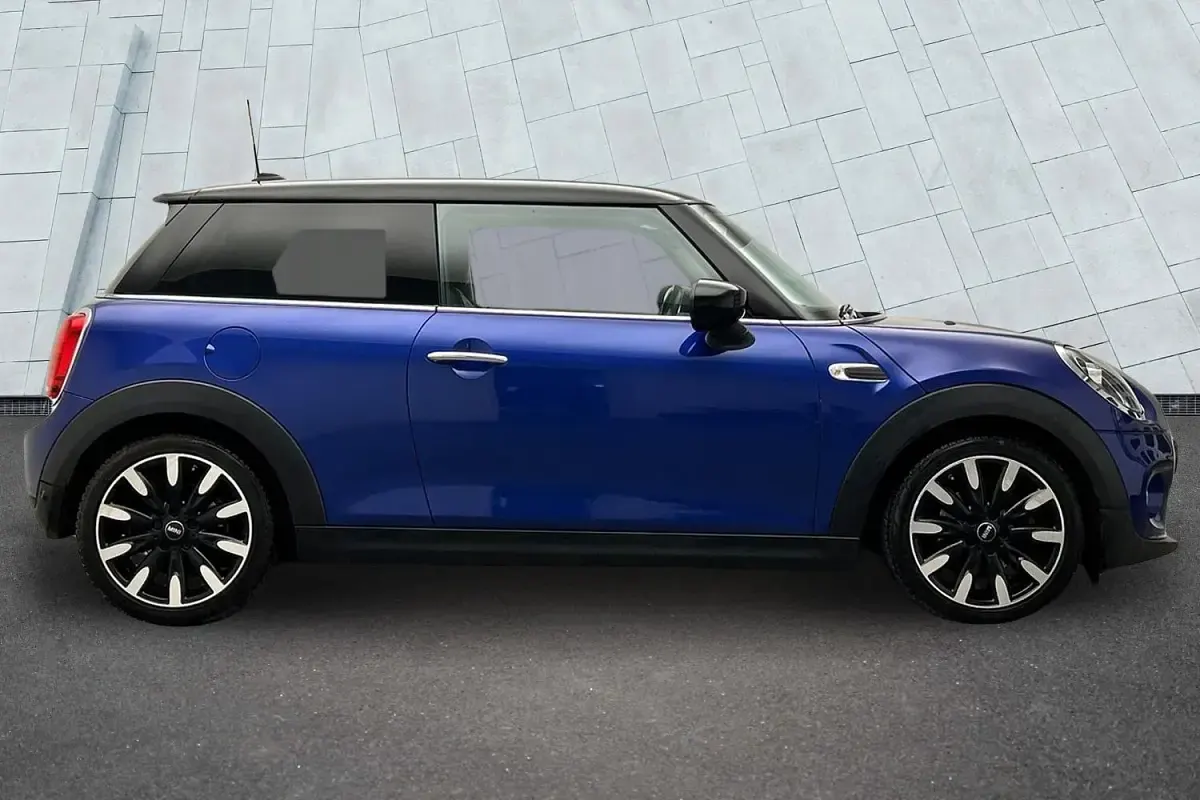 Used Mini Cooper Exclusive 136 HP (100 kW) 2020 Blue Hatchback