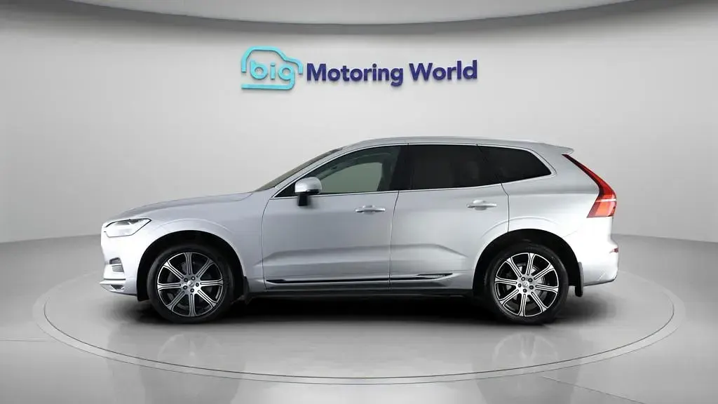 Used Volvo XC60 Inscription 235 HP (172 kW) 2020 Silver SUV