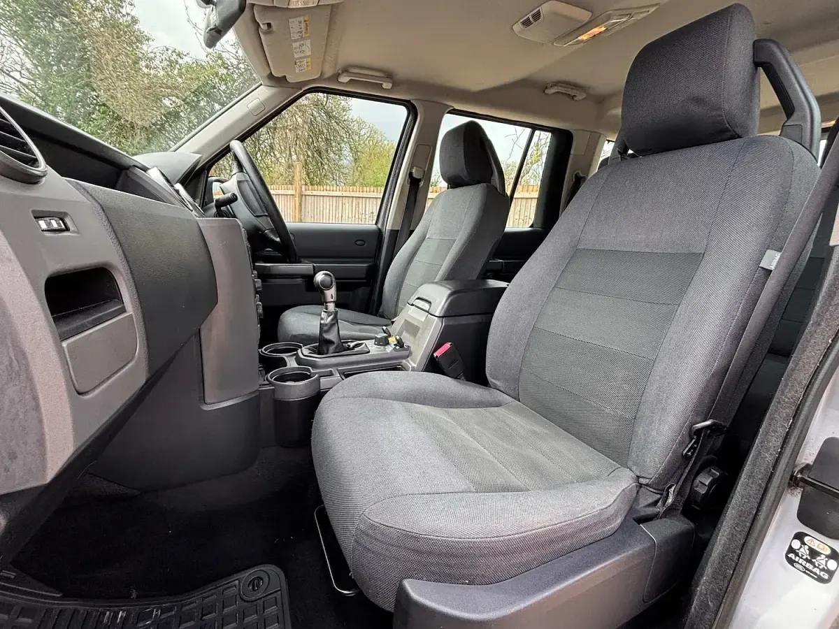 Used Land Rover Discovery 188 HP (138 kW) 2005 Silver SUV