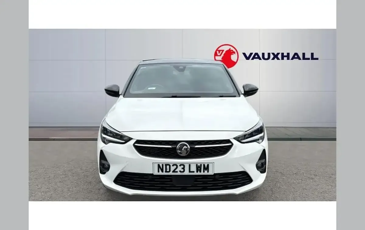 Used Vauxhall Corsa 101 HP (74 kW) 2023 White Hatchback