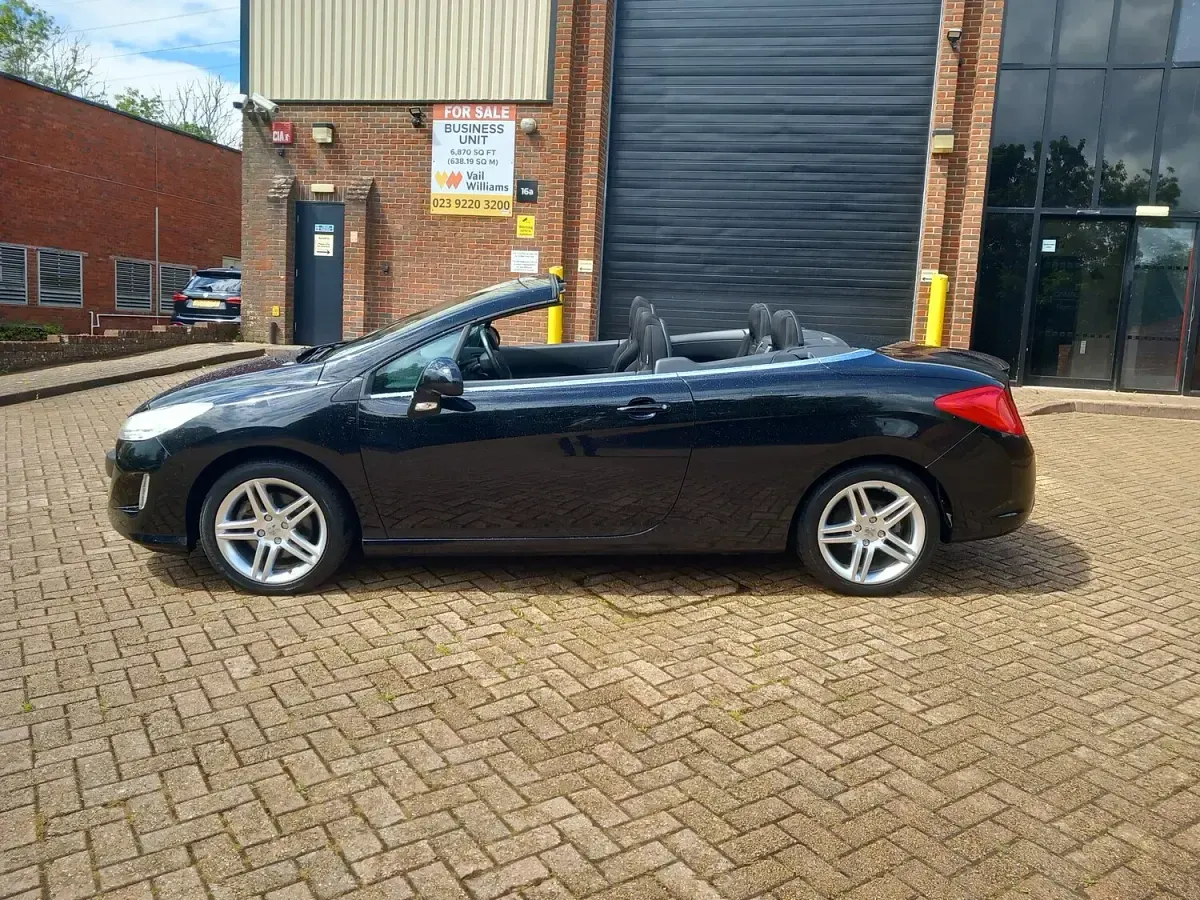 Used Peugeot 308 CC 150 HP (110 kW) 2010 Black Cabriolet
