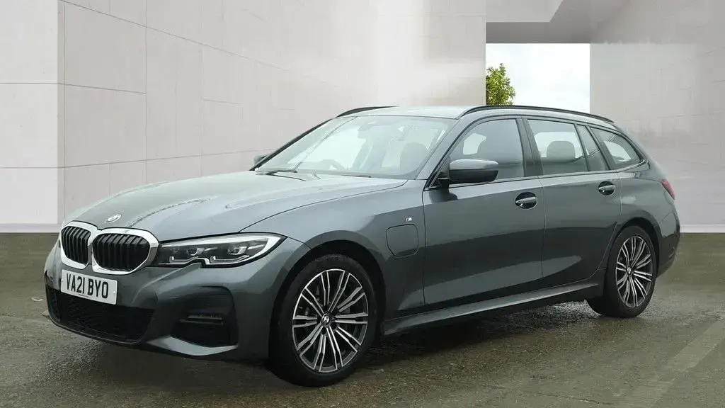 Used BMW 330e M Sport 292 HP (214 kW) 2021 Grey Estate