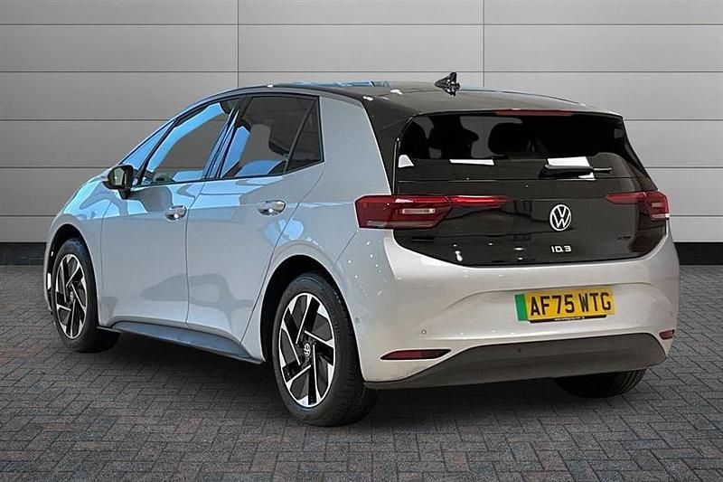 Used VW ID.3 Pro 150 kW (204 HP) 2025 Scale silver with solid black roof Hatchback