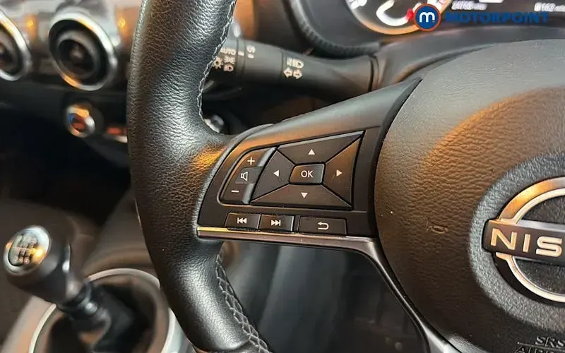Used Nissan Juke N-Connecta 114 HP (83 kW) 2023 Blue SUV