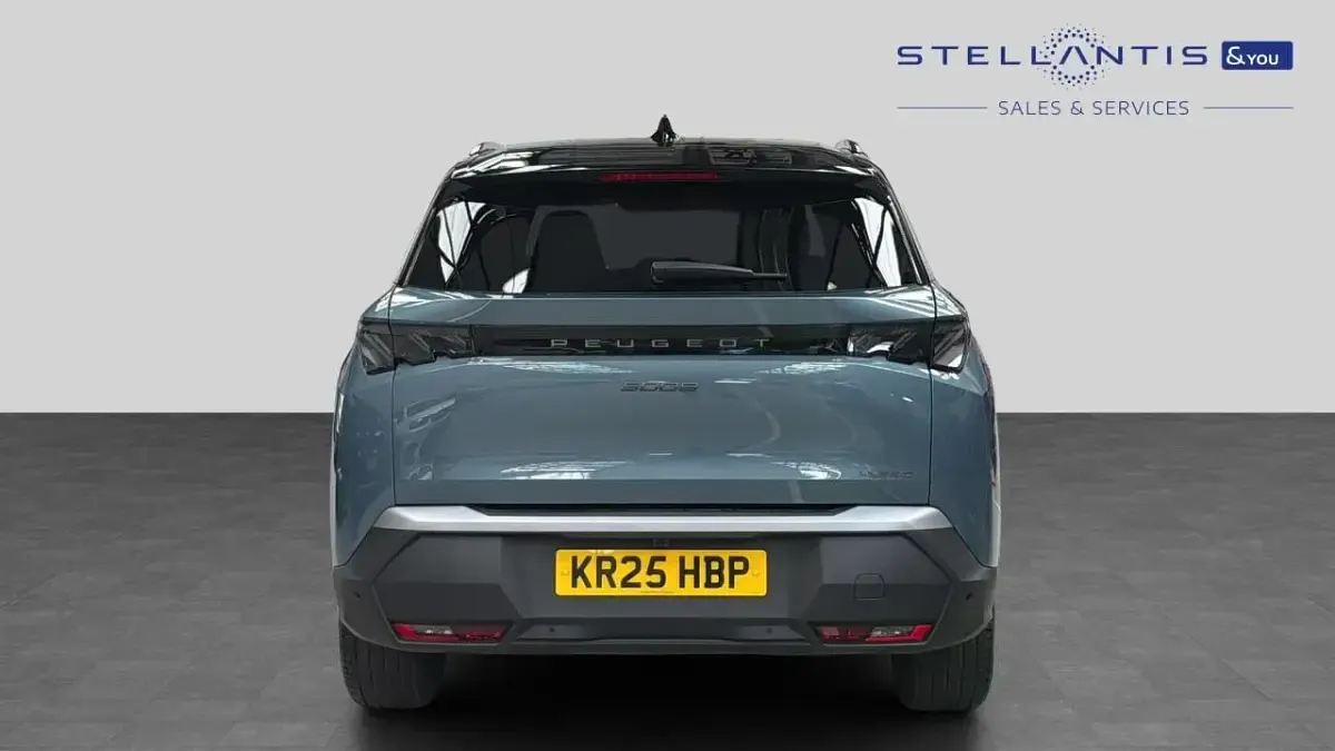 Used Peugeot 5008 GT 134 HP (98 kW) 2025 Blue SUV