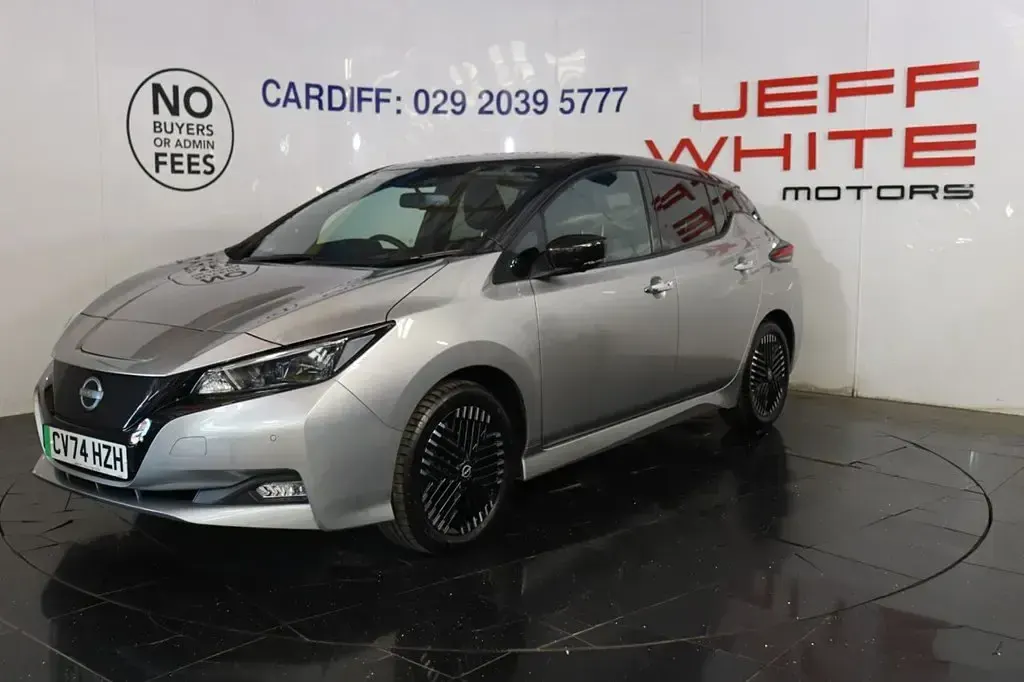 Occasion Nissan Leaf Tekna 50 kW (68 ch) 2024 Argent Citadine