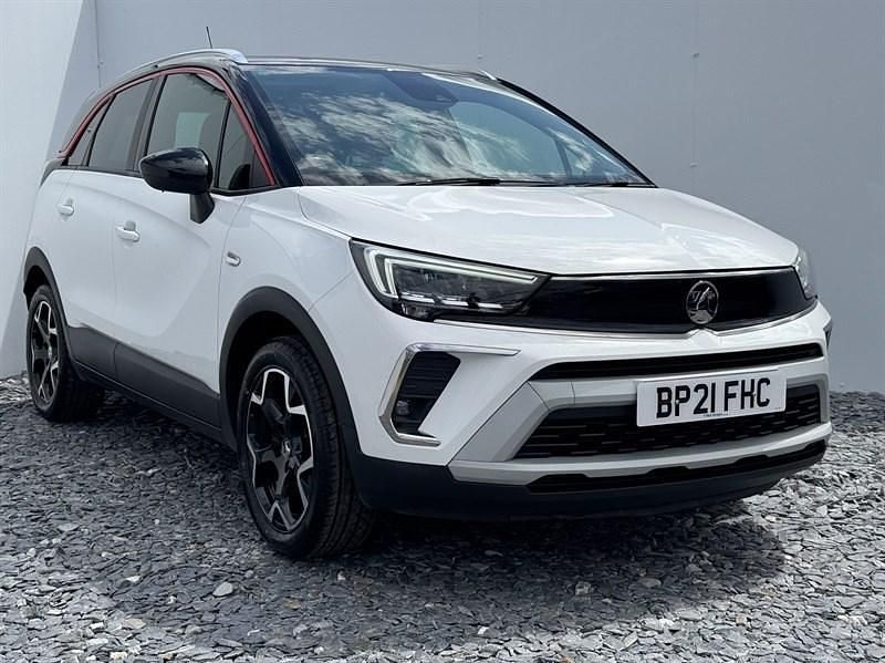 White Used 2021 Vauxhall Crossland SRi SUV | £12,895 (Fair price) - Image 1/4