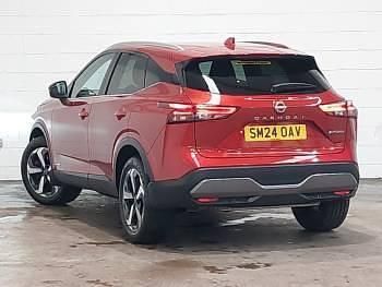 Used Nissan Qashqai N-Connecta 190 HP (139 kW) 2024 Red SUV