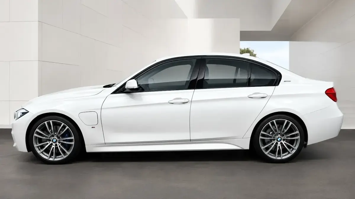Used BMW 330e M Sport 2016 White Sedan