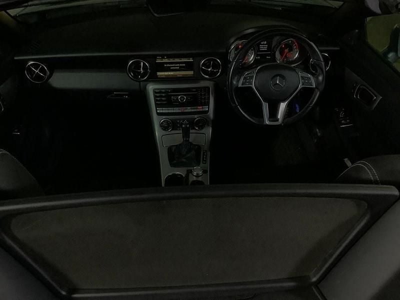 Image 3/4