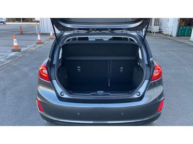 Usado Ford Fiesta Titanium 95 HP (69 kW) 2020 Cinzento Citadino