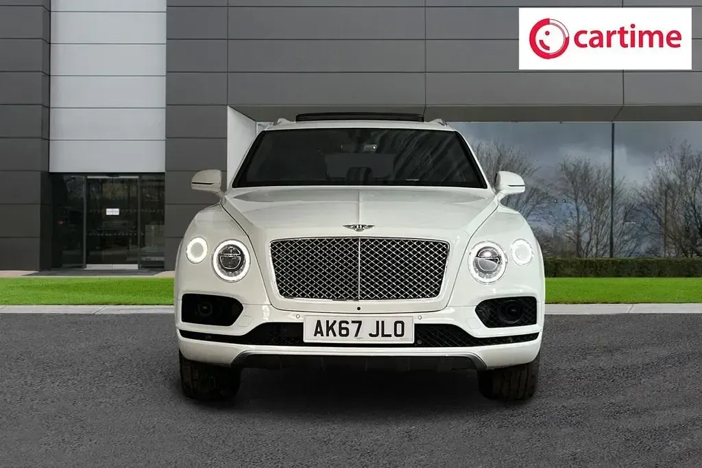 Used Bentley Bentayga 608 HP (447 kW) 2017 White SUV