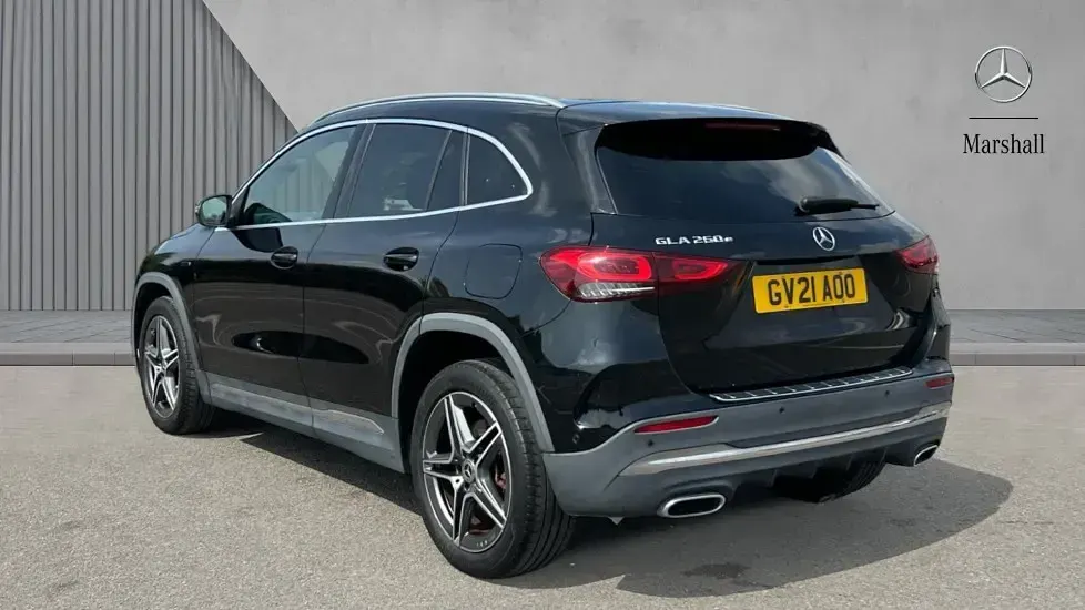 Used Mercedes GLA250 Exclusive 218 HP (160 kW) 2021 Cosmos black metallic SUV