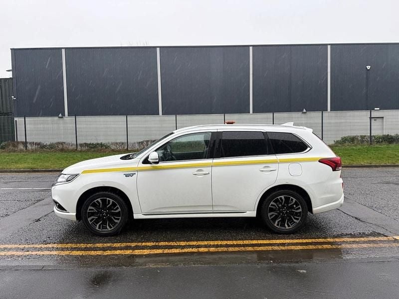 Used Mitsubishi Outlander P-HEV 2018 White