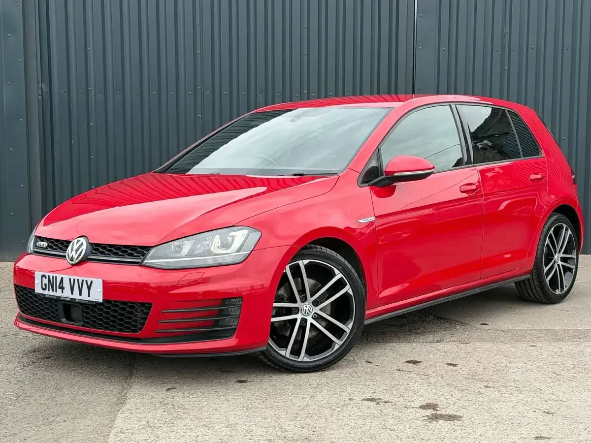 Usado VW Golf VII GTD 150 HP (110 kW) 2014 Vermelho Citadino