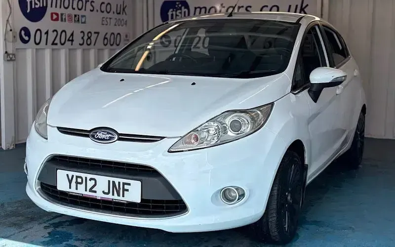 Usado Ford Fiesta Titanium 120 HP (88 kW) 2012 Citadino