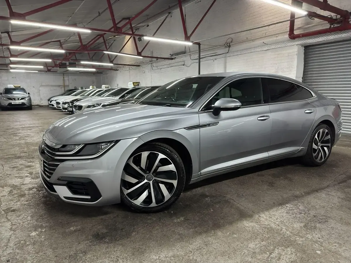 Used VW Arteon R-line 190 HP (139 kW) 2019 Silver Hatchback